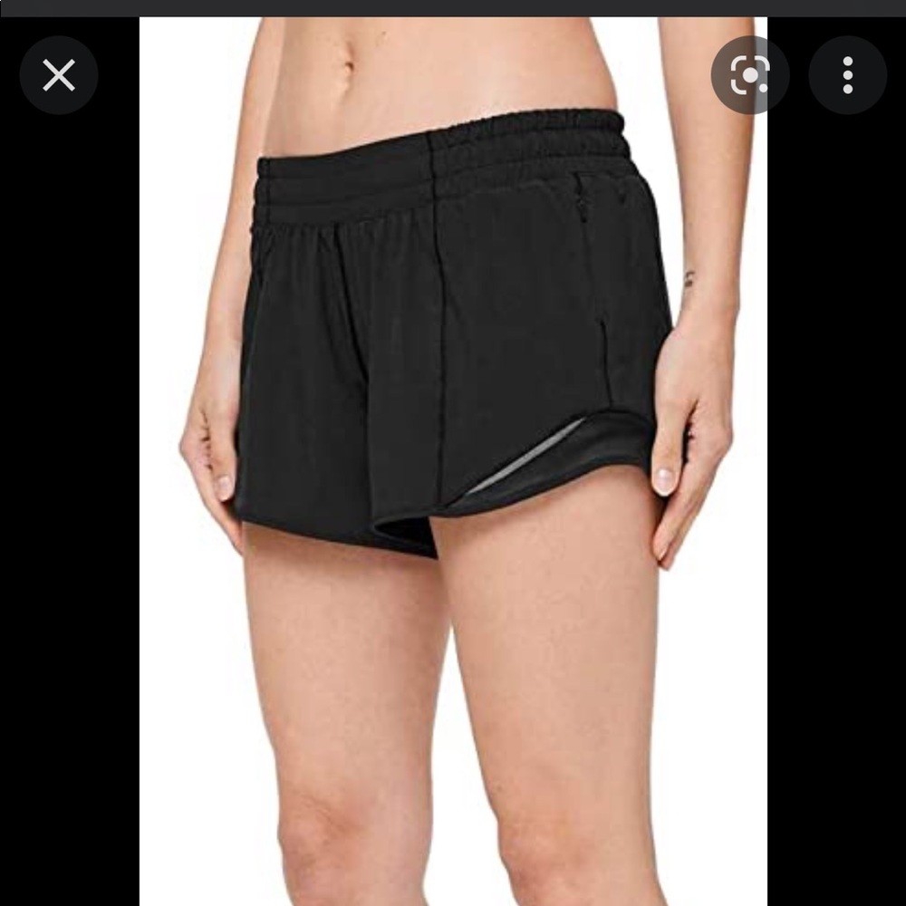 LULULEMON HOTTY HOT SHORT 4” LOW RISE size 2
